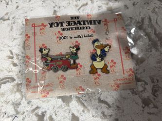 Disney pins - Vintage Collection