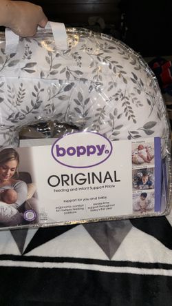 Boppy Pillow 