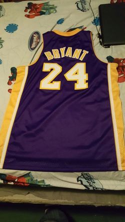 Kobe Bryant jersey