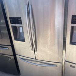 Samsung French door refrigerator with beverage store