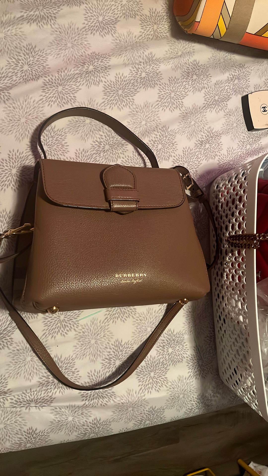 Burberry Messenger/handheld Bag 1000% Authentic Super Clean..