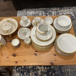 Gold-rimmed Porcelain China