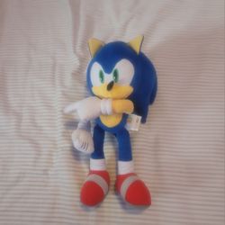 TOMY Sonic The Hedgehog Sonic 12-Inch Deluxe Plush
 (RARE)