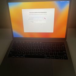 MacBook Pro 13 Inch , I5  8ram, 516 Gb 