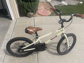 Joystar Totem 18” Bicycle