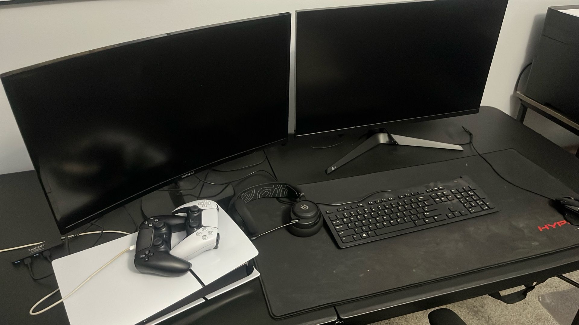 SONY PS5 BARELY USED 2 Controllers, Headset And Monitor