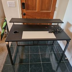 Lynxtyn 48" Gaming Desk with LED Lighting and Wireless and USB Charging
