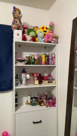 White Shelf