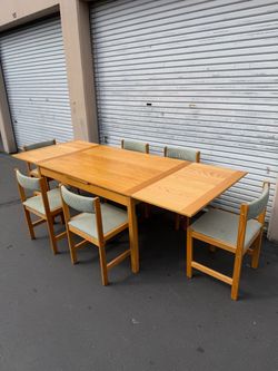 Beautiful Danish Teak Dining Set with Six Chairs Møbler