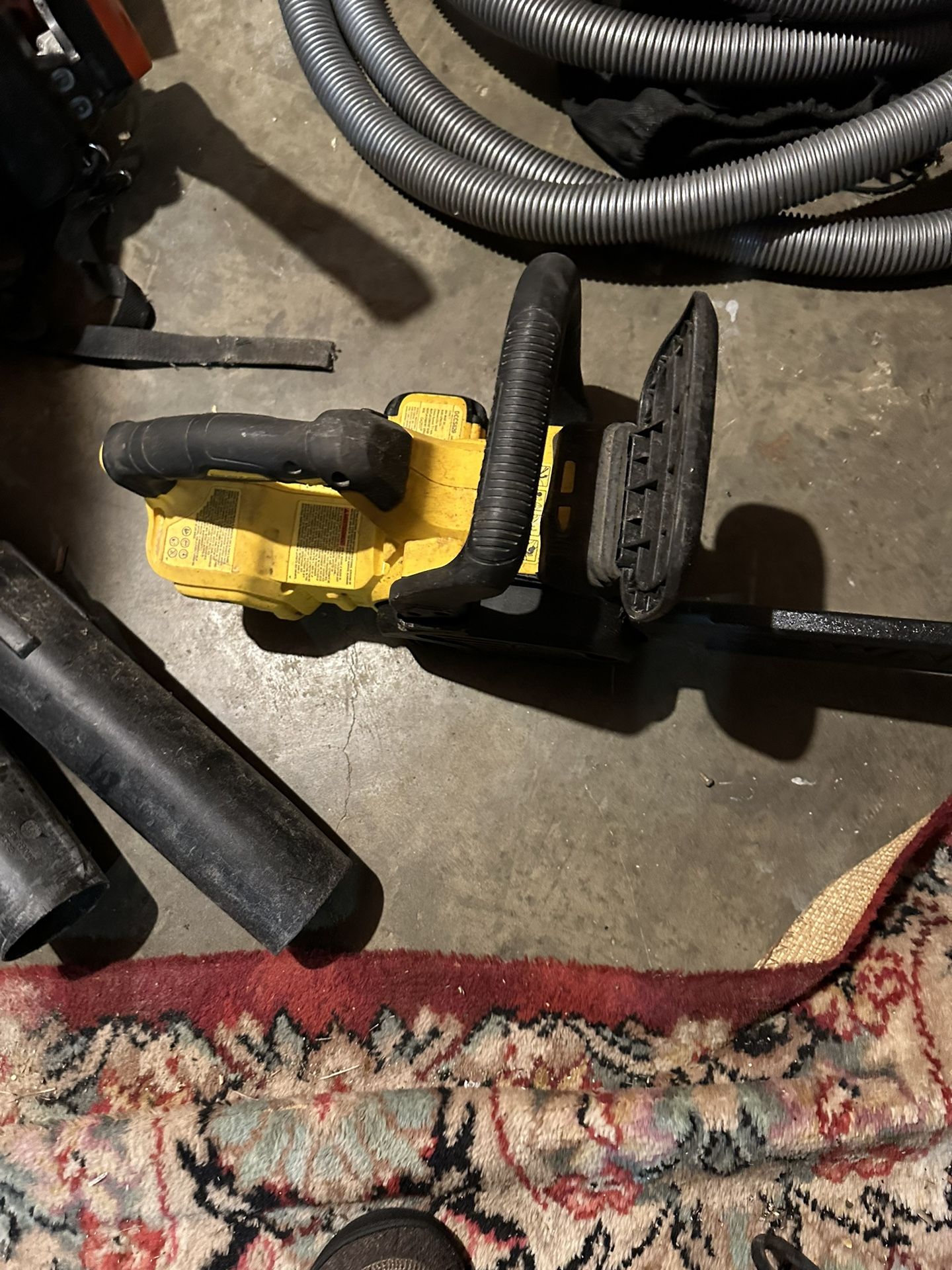 DeWalt Chainsaw( No battery Included)