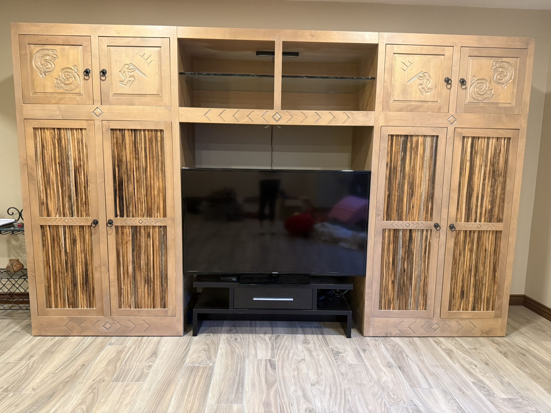 Southwest Style Entertainment Center