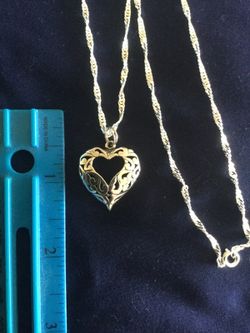 Silver Hearts ♥️ Pendant necklace / 18" inch long silver chain 🌿🌺