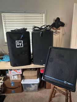 EV Electro Voice ZLX-15 speakers non powered with one floor monitor.