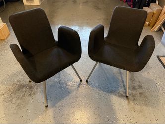 Set of 2 Chairs