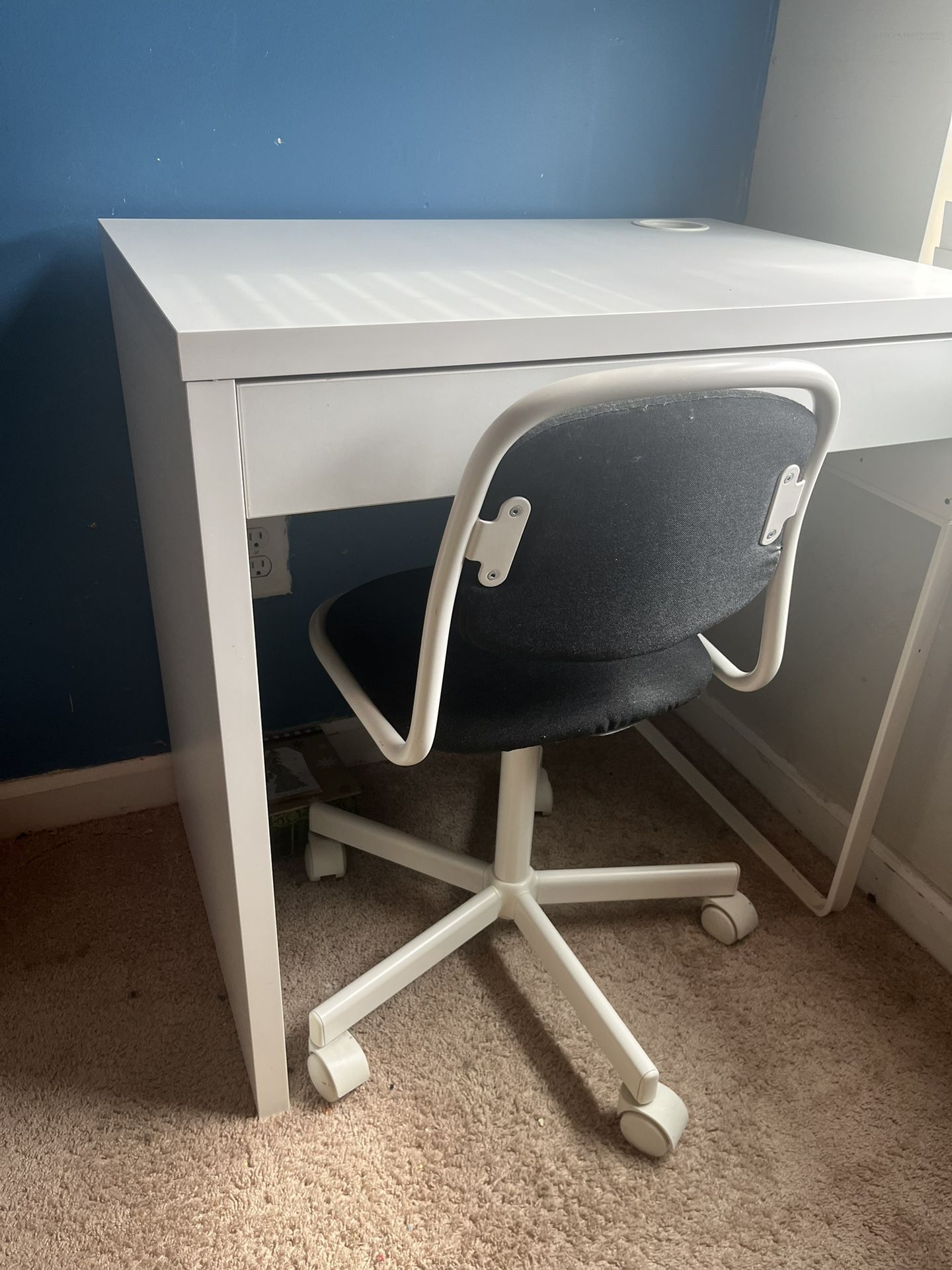 Child’s Desk And Chair