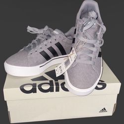Size 7.5 Adidas Athletic Shoes