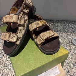 Women’s Gucci Sandals Size 36