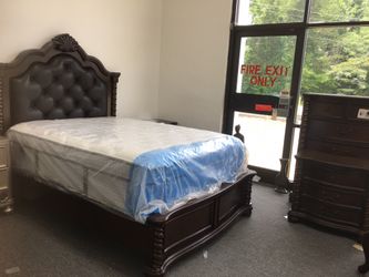 Queen bedroom set