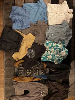 Boy’s clothes 2T
