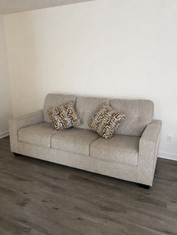 Queen size sofabed
