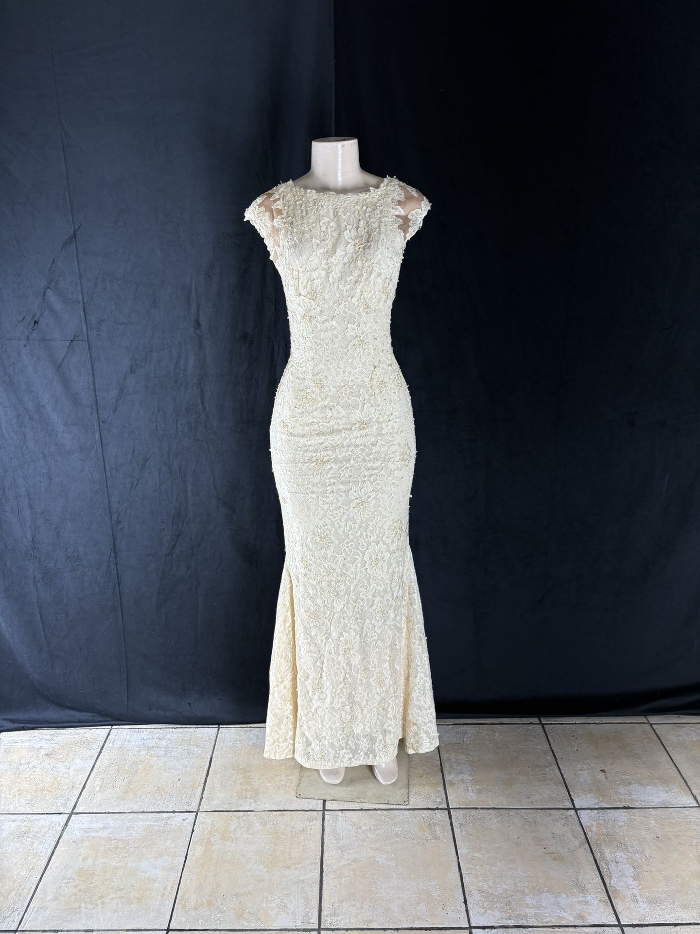 Mandalay dress size 4