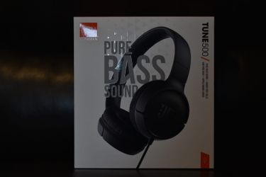 JBL On Ear Signature Headphones W Mic, Blac