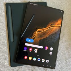 Samsung Galaxy Tab S8 Ultra (2022 Model) 256gb with case & Stylus Pen 