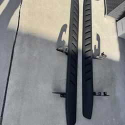 Double Cab Off-Road High-Clearance Assist Steps in Black