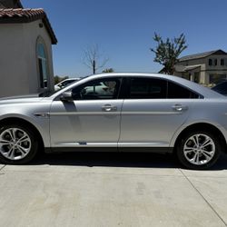 2014 Ford Taurus