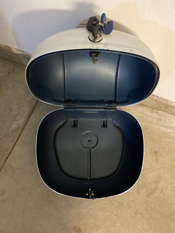 vespa trunki