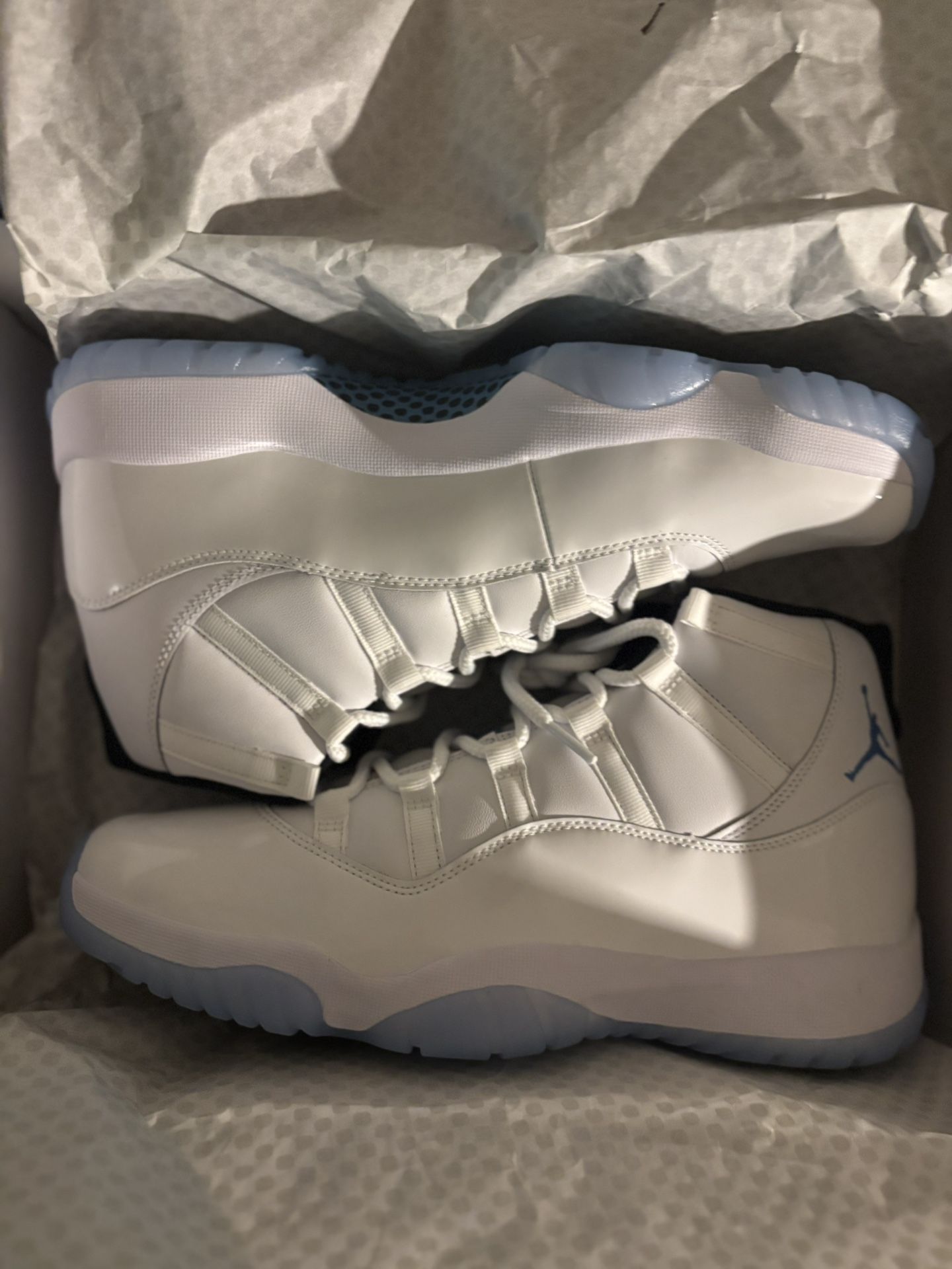 Jordan 11 Retros Legend Blue 