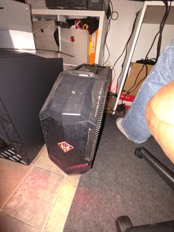 HP OMEN 880 gaming PC