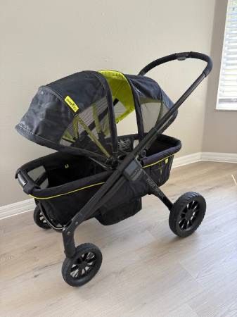 Evenflo Pivot Stroller Wagon