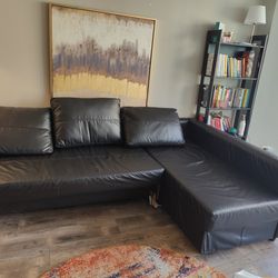 Large sectional couch for Sale (With Pull Out)