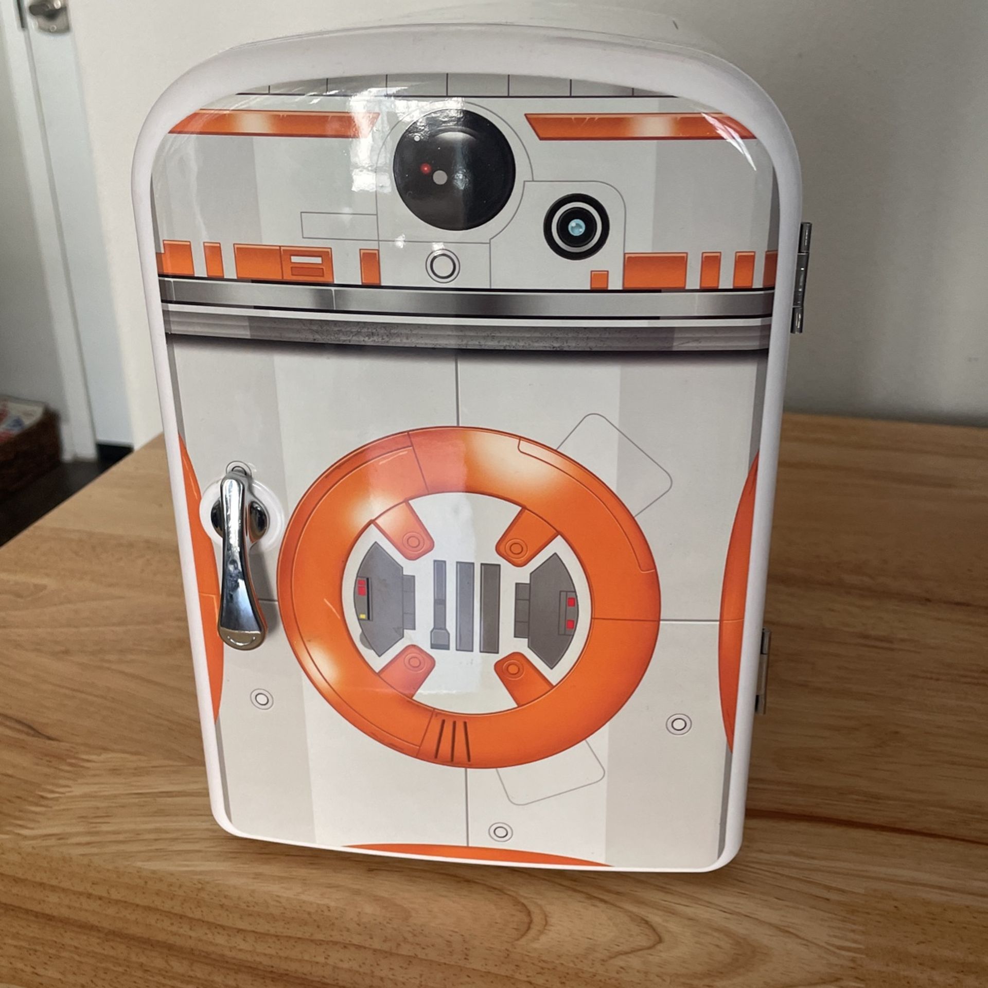 Star Wars BB-8 Mini Fridge
