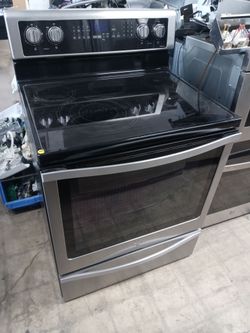 Whirlpool stainless steel glasstop stove - Free delivery