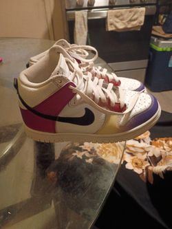 Girls shoes
