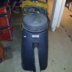 Wet Dry Large Area Squeegee Vac