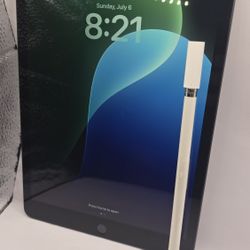 IPAD 9th Gen w/ Pen
