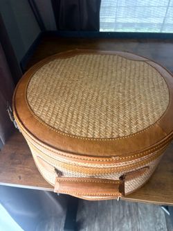 Vintage Suit Vase/Hat MPU