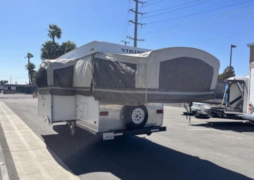 2007 Viking Pop Up Camper Tent Trailer