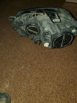 08 Mercedes ml350 Headlights