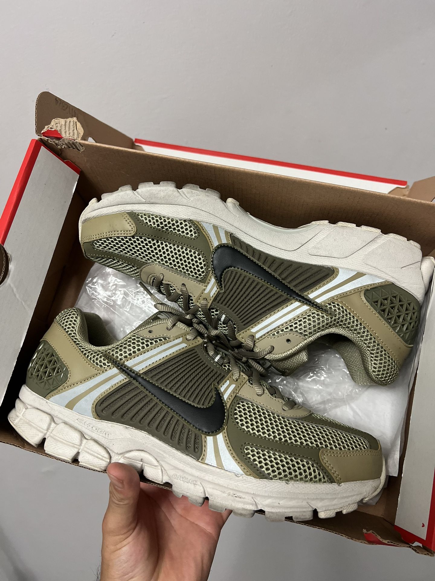 Vomero 5 Size 11