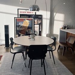 Herman Miller George Nelson Round Dining Table