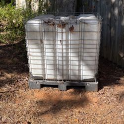 284 gallon Tank Pressure Wash 