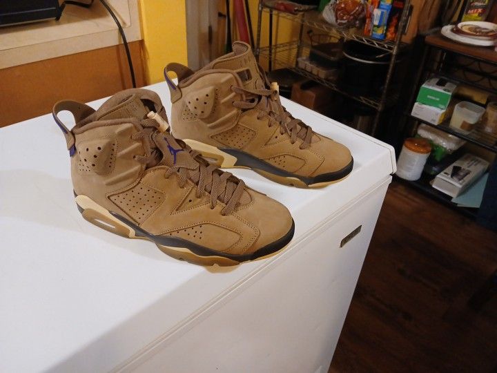 Women's Jordan's 6 Retro Gore-tex Brown Kelp Size 11 & Half Brand New