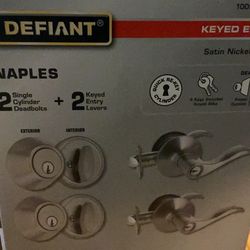 Defiant 2 keyed entry / 2 deadbolts new
