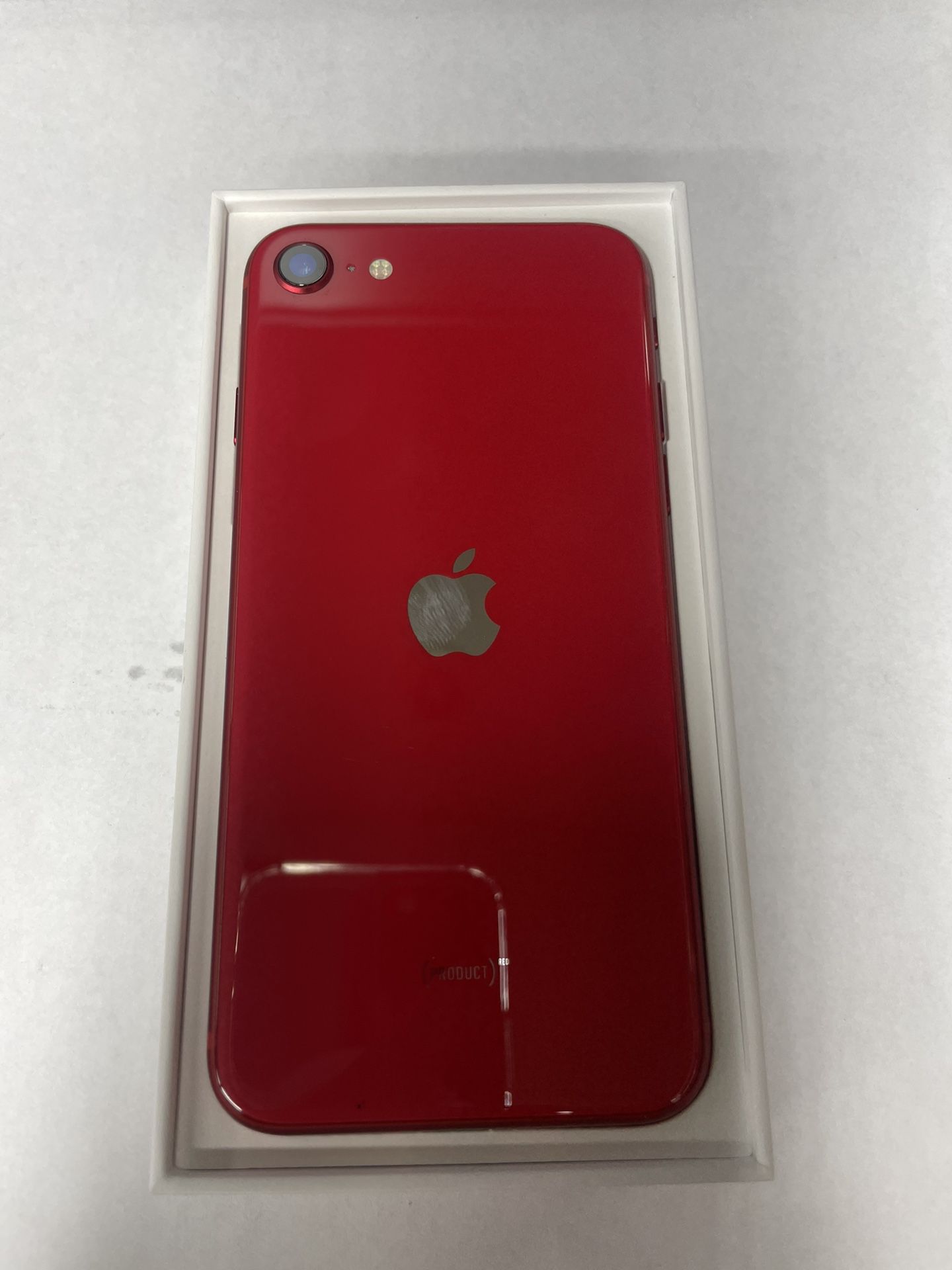 apple iphone se 64gb red like new in box