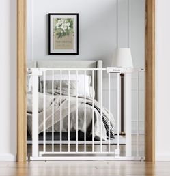 Baby Gate (New Open Box)