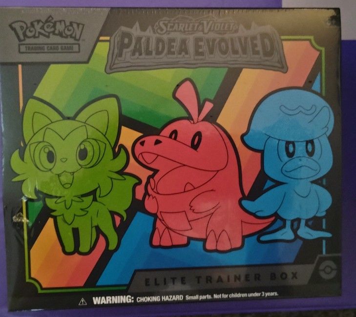 Paldea Evolved Pokémon Company Elite Trainer Box Sealed!